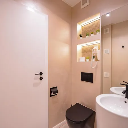 Wabi Sabi - One Bedroom - Romana Square Apartment