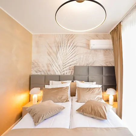 Wabi Sabi - One Bedroom - Romana Square Apartment *